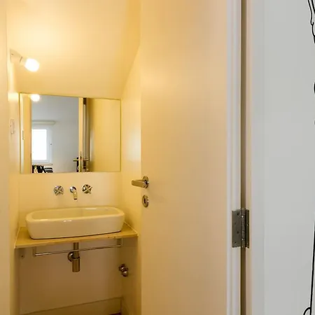 Traveling To 311 Chiado Principe Real Apartamento Lisboa